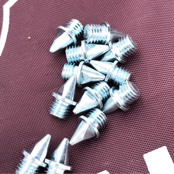 New Balance Men’s UMD500 B7 Track Shoes  Blk/Wht Size US 7.5 With Spikes And Key - Picture 11 of 16